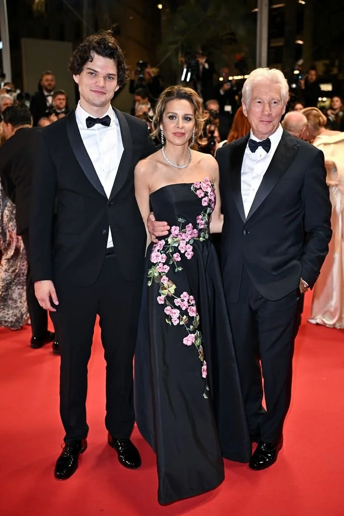 Syn 74-letniego Richarda Gere'a. Wygląda na to, że swoją urodą przyćmił ojca!