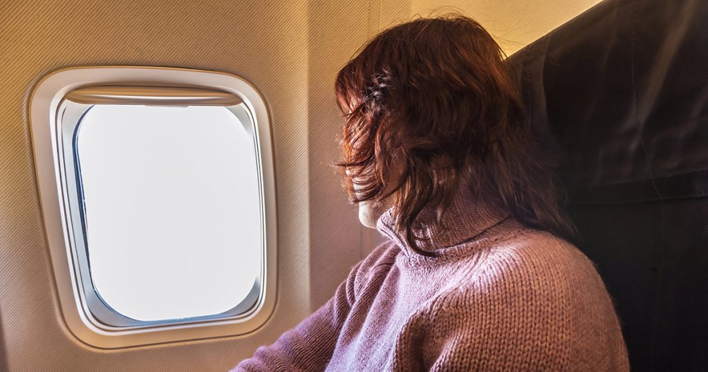 Stewardesa podeszła do mnie i powiedziała: „Zostań po wylądowaniu, proszę, pilot chce z tobą porozmawiać osobiście”.