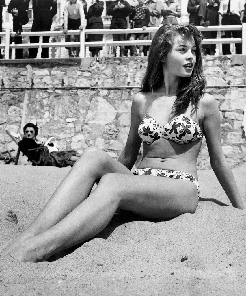 Kobiety, które odważyły się na nagość - bikini w drodze do władzy