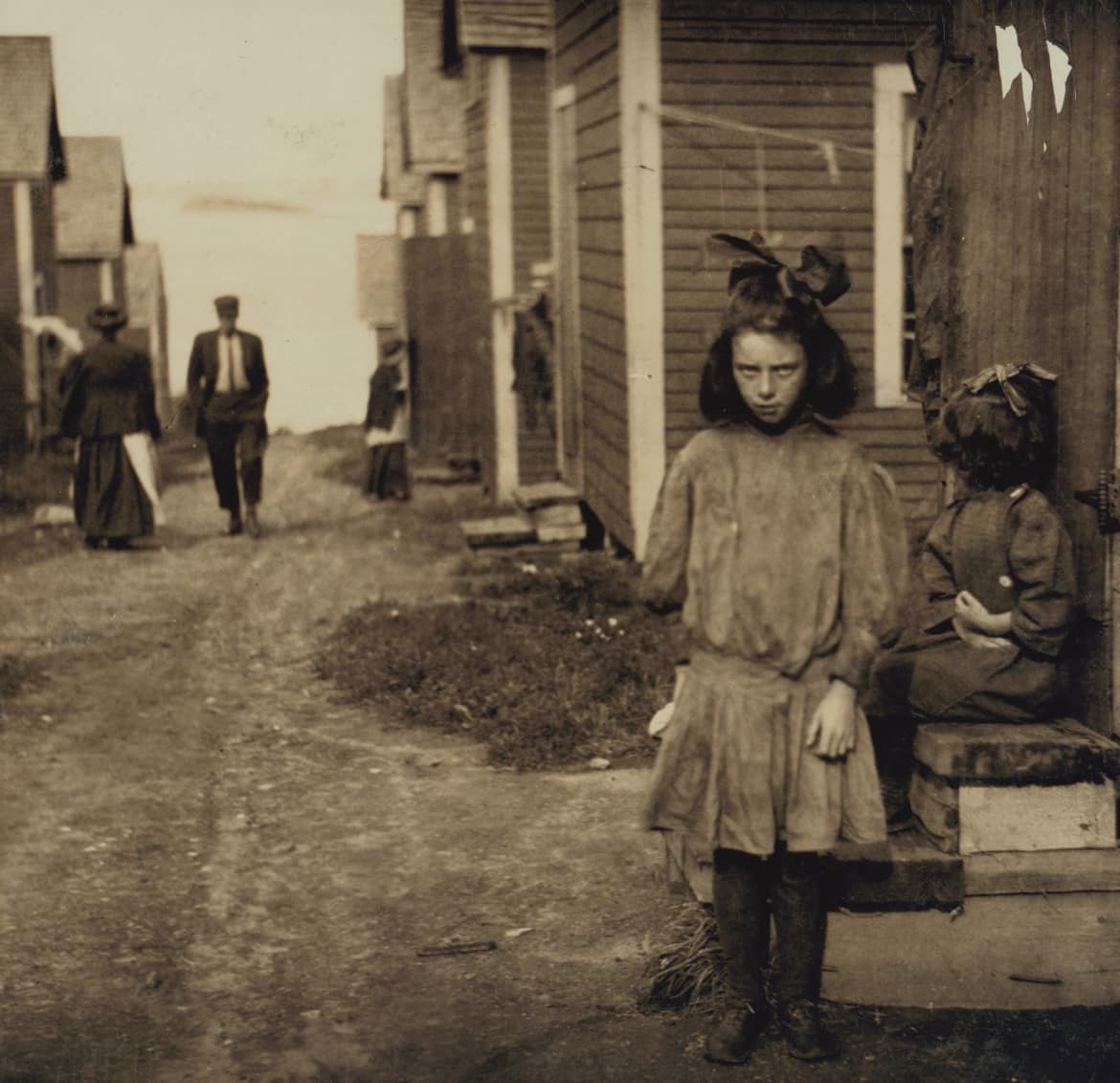 Upiorne historyczne fotografie i ich ukryte historie