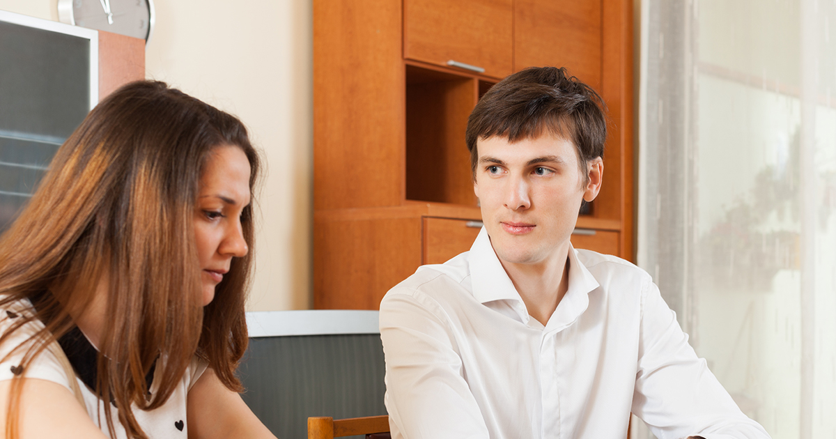 Mój mąż zażądał, abyśmy podzielili finanse po równo, ponieważ dostał awans. Zgodziłam się, ale pod jednym warunkiem.