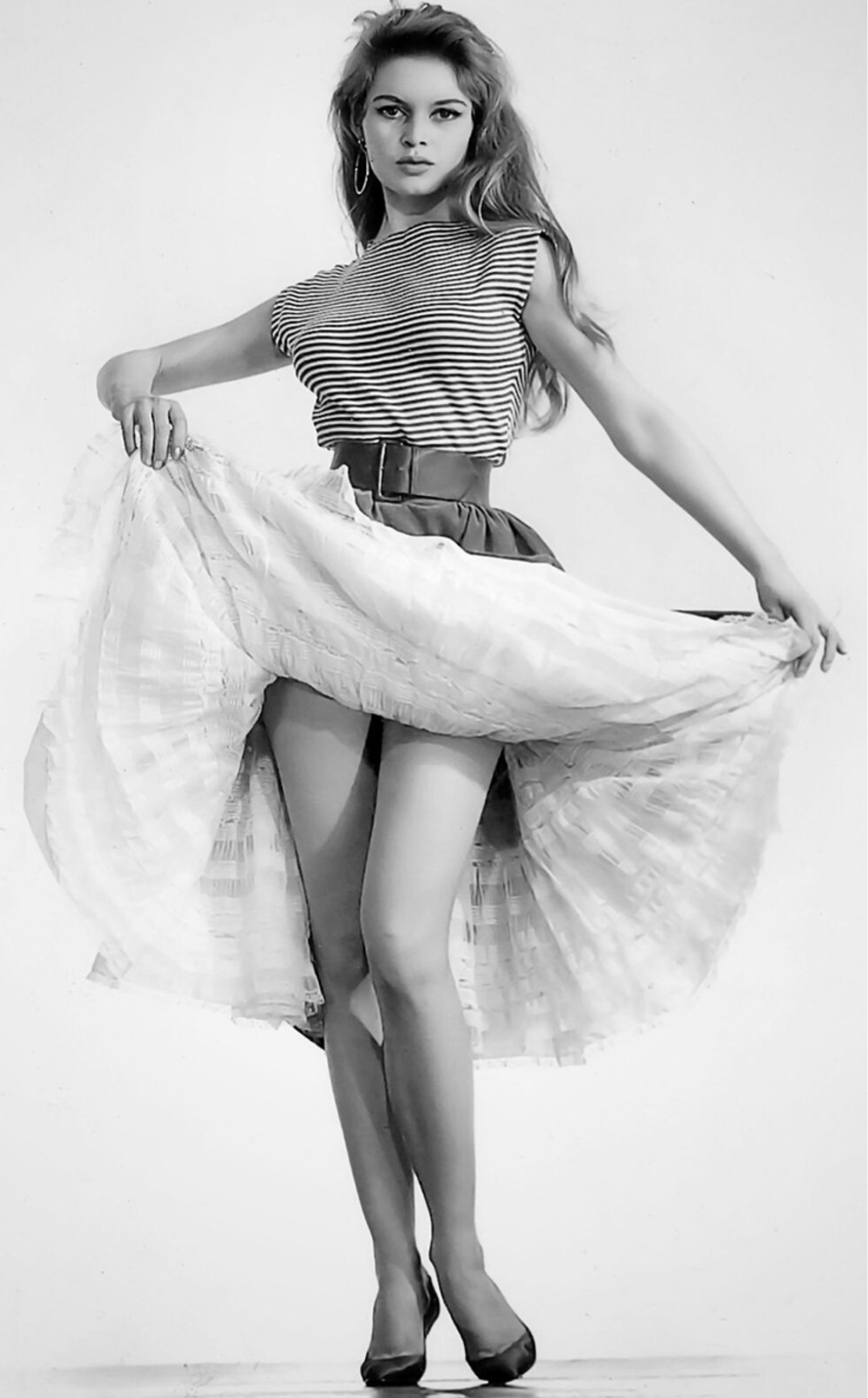 Francuska aktorka, która nie ma sobie równych: od wesołej dziewczyny do eleganckiej damy