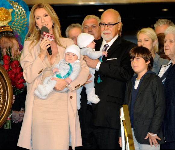 Celine Dion urodziła swojemu mężowi trójkę dzieci.