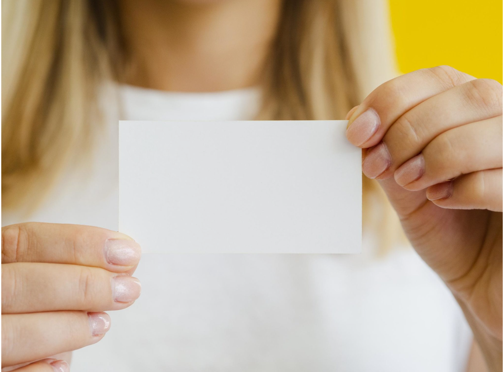 Widziałem, jak dziecko w autobusie szkolnym uderzało się o tylną szybę i wołało o pomoc.