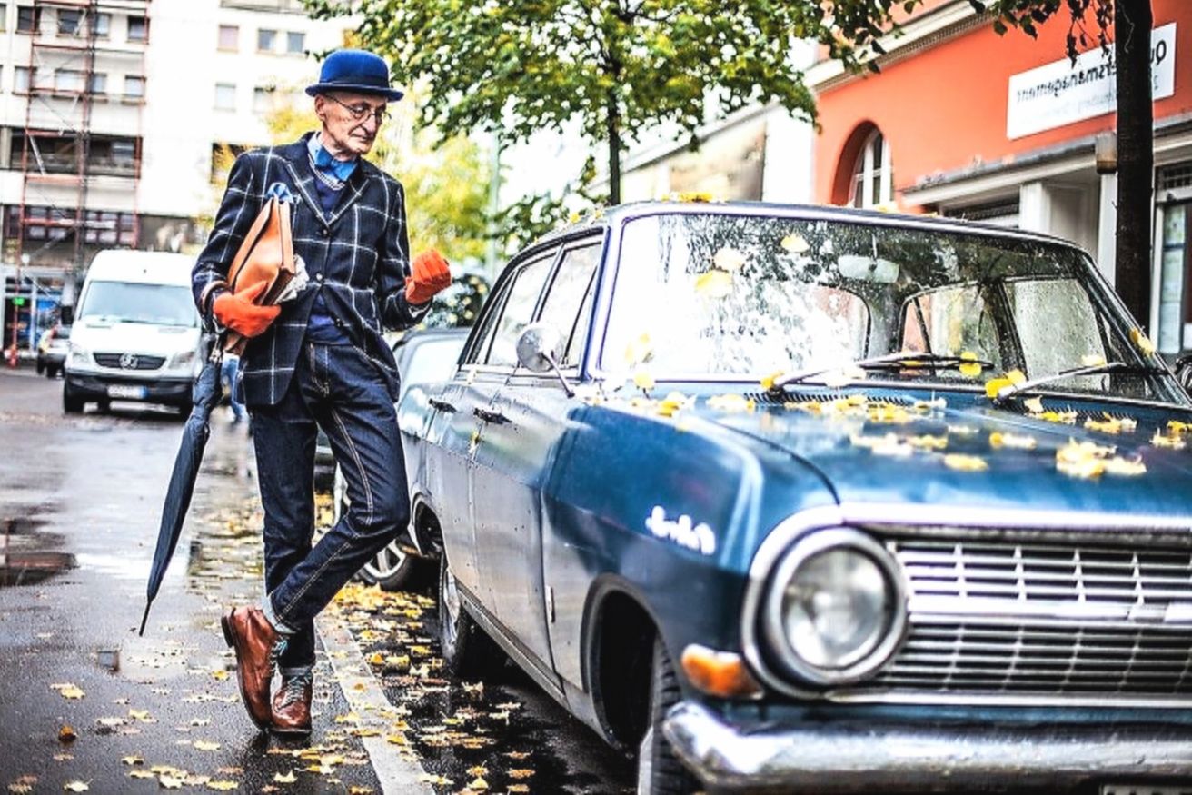 Günter Krabbenhöft i jego stylowa dziewczyna. Trudno w to uwierzyć, ale mają już 80 lat!