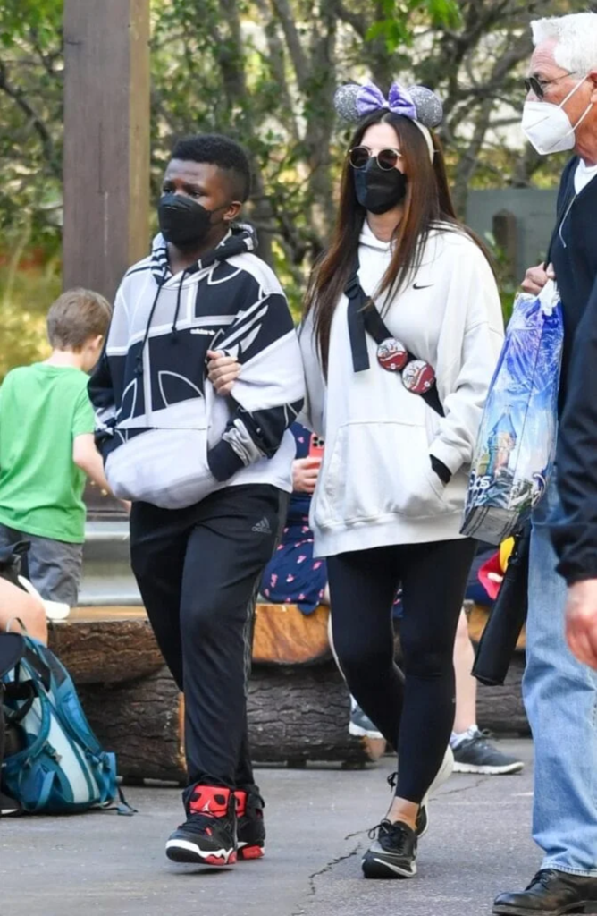 Sandra Bullock po raz pierwszy ujawniła swoje dziecko - wyglądają zupełnie inaczej od siebie