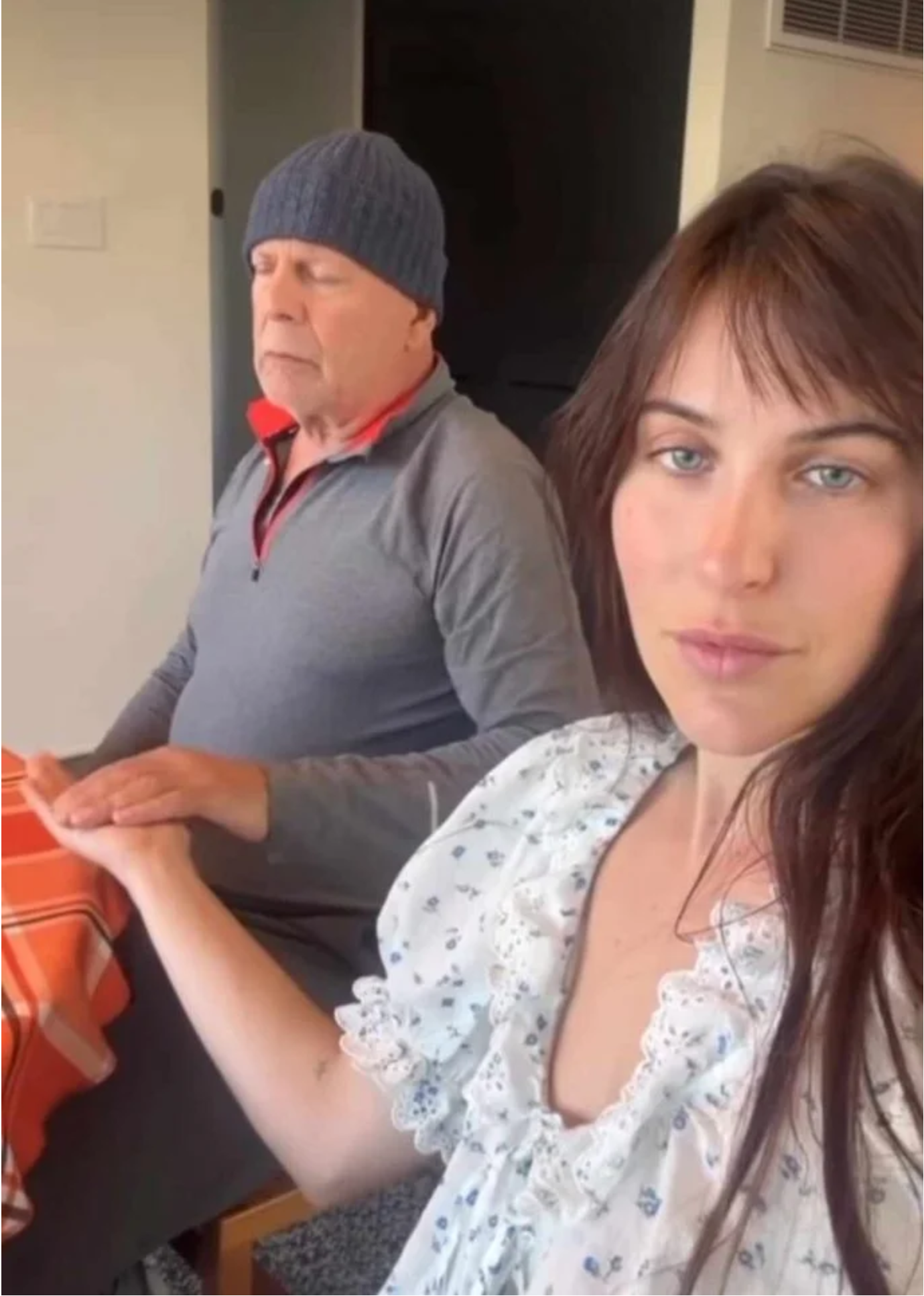 „Nie pamięta nikogo i nie rozmawia”. Willis traci pozycję.