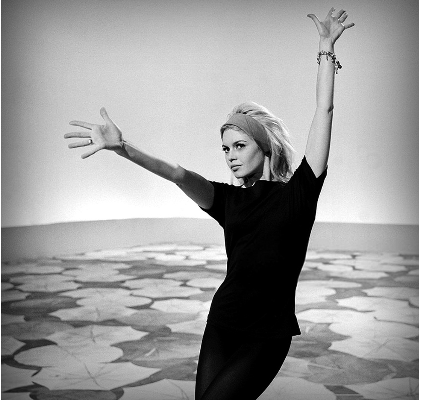 Francuska aktorka, która nie ma sobie równych: od wesołej dziewczyny do eleganckiej damy