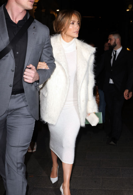 Nowa miłość Jennifer Lopez czy tylko kręcenie filmu? Rozważmy to razem.