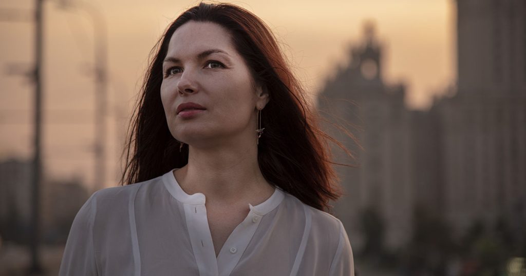 W ciągu trzech lat po śmierci mojego pierwszego męża wszystkie trzy moje małżeństwa się rozpadły — dopóki nie dowiedziałam się, że ktoś jeszcze miał w tym swój udział.