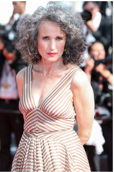 Andy MacDowell — przykład kobiecości i elegancji. Tak właśnie powinna wyglądać kobieta w jej wieku!