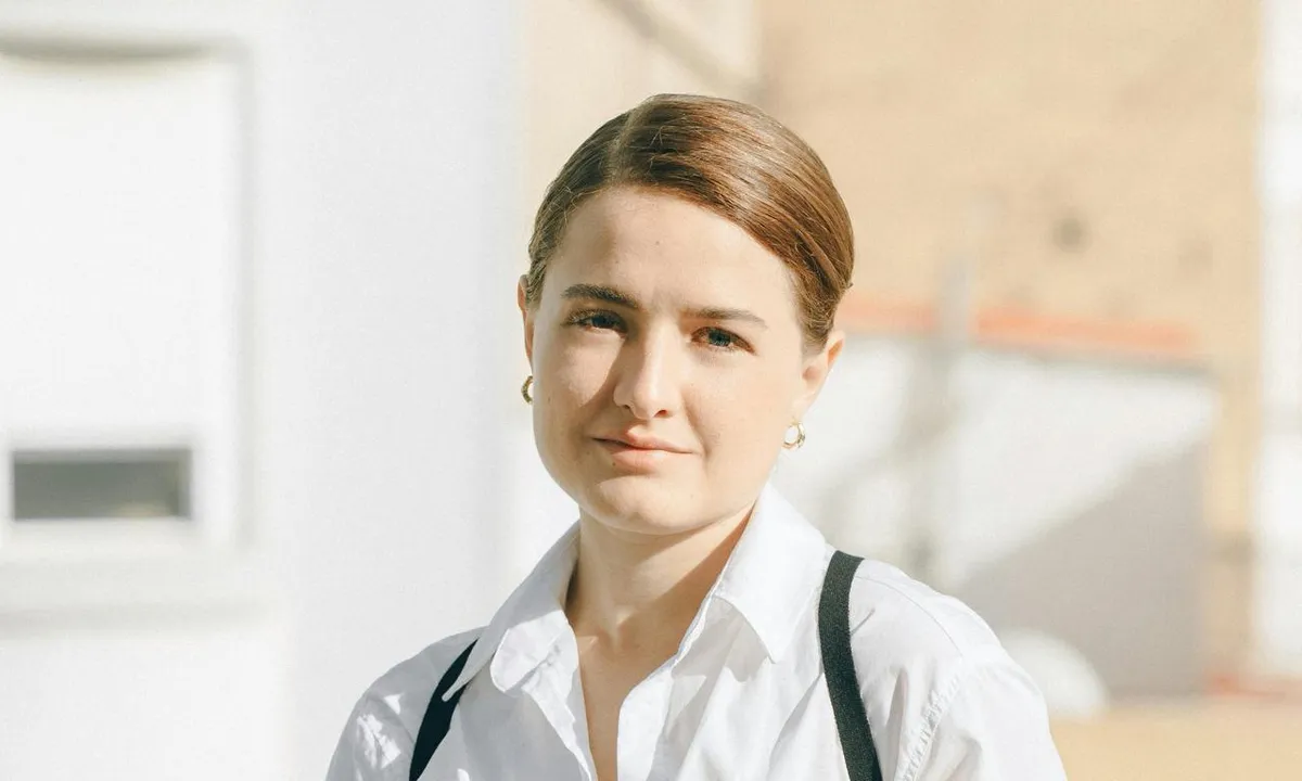 Co tydzień staruszek pisał list z domu spokojnej starości, aż dowiedziałem się, że adresat jest częścią mojej własnej historii.