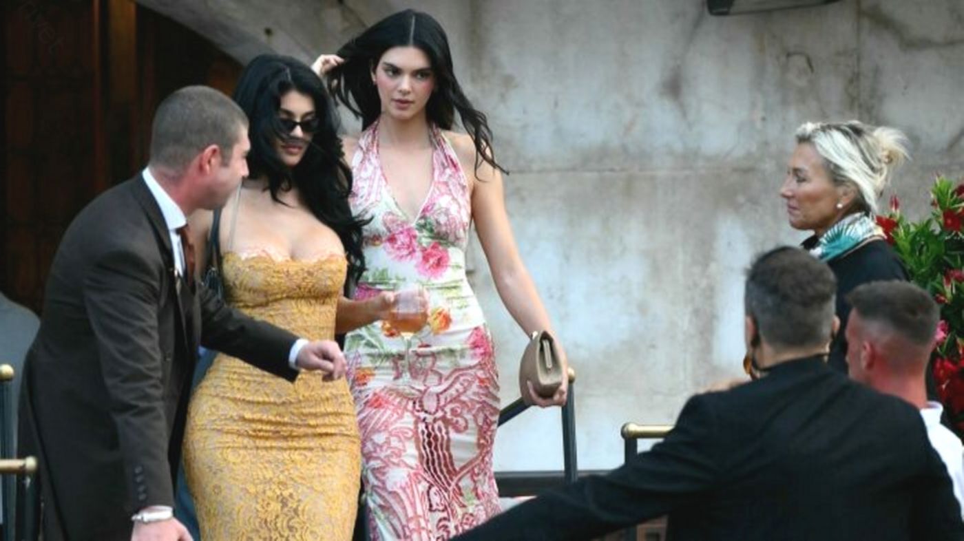 55-letnia Meksykanka z trójką dzieci odciągnęła miliardera Bezosa od rodziny, a on kupił jej Wenecję na trzydniowe wesele.