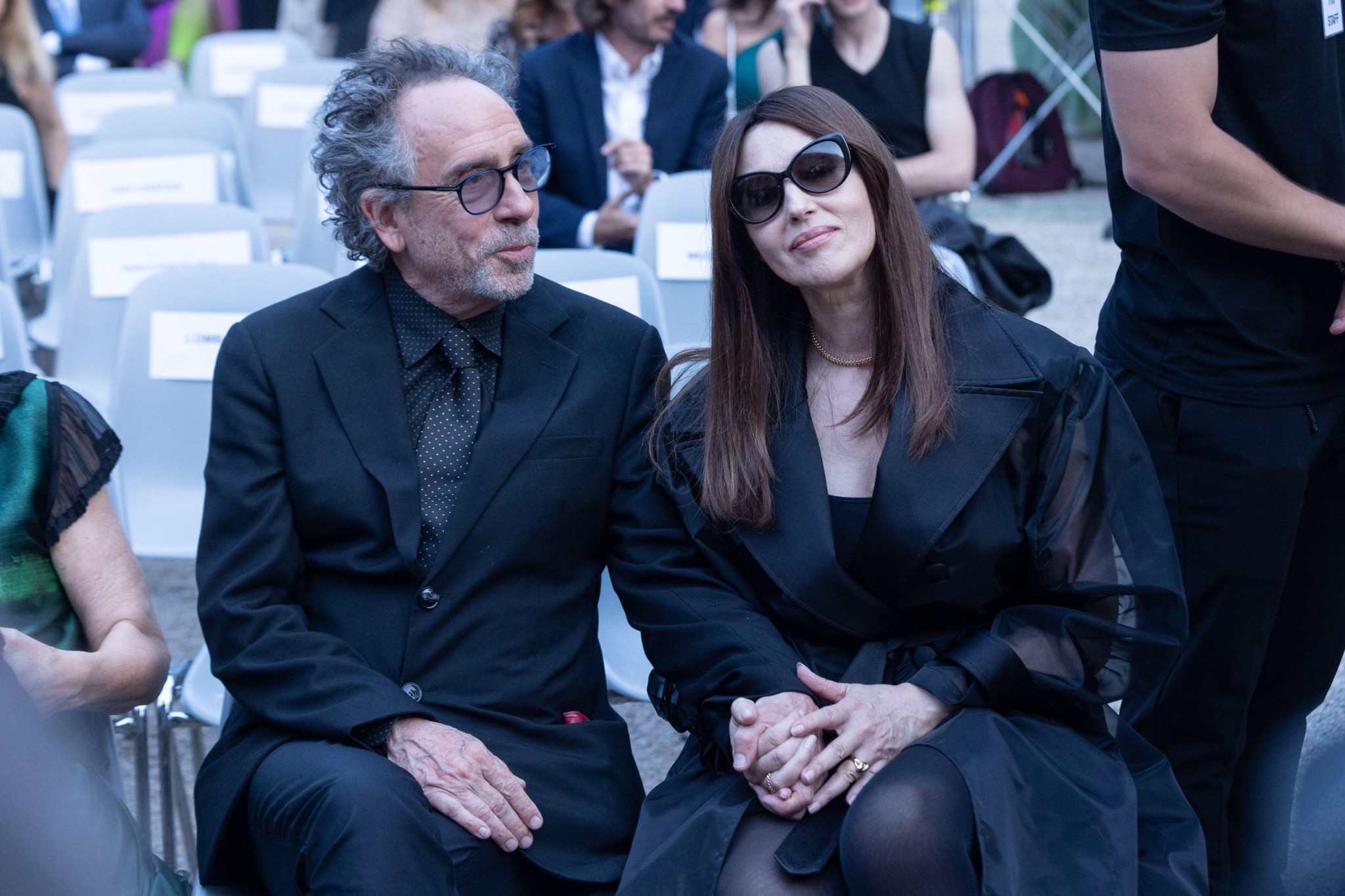 Mąż Moniki Bellucci nie zachowuje się wobec niej zbyt dżentelmeńsko...