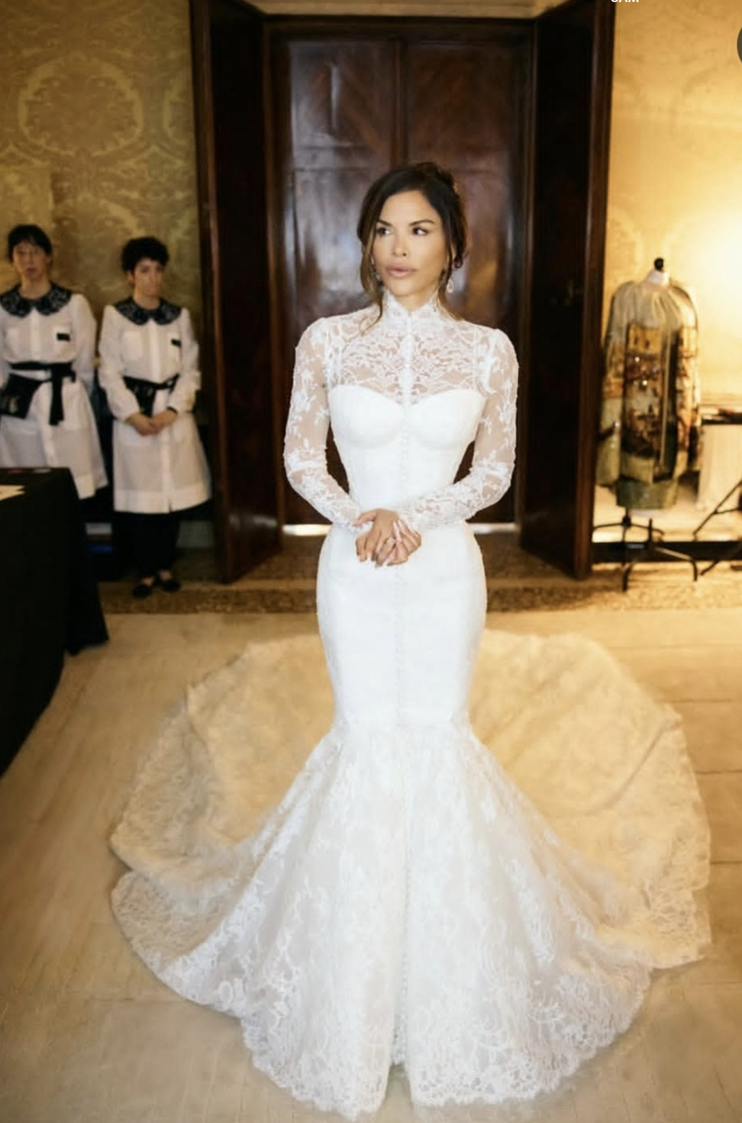 Wydarzenie roku! Szef Amazona ożenił się, a jego żoną została nie młoda, ale 55-letnia ukochana.