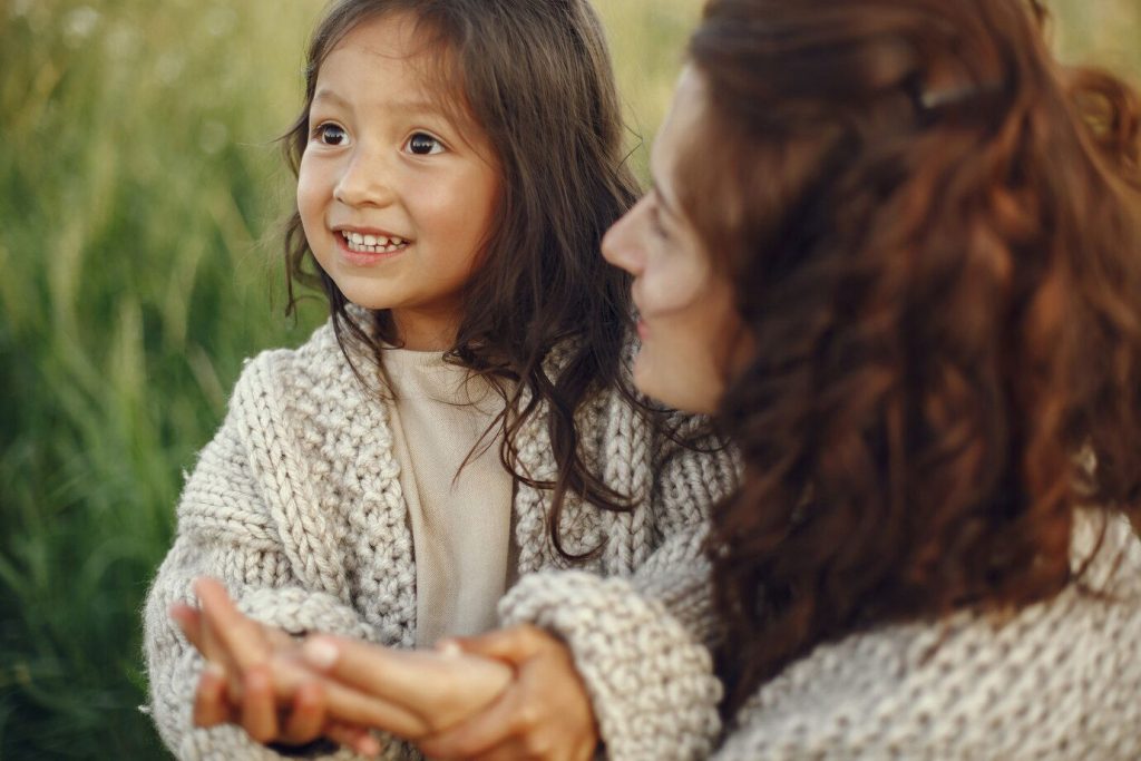 Zostałem adoptowany 25 lat temu — w zeszłym miesiącu mój biologiczny ojciec zapukał do moich drzwi, żądając 50% wszystkiego, co posiadam.