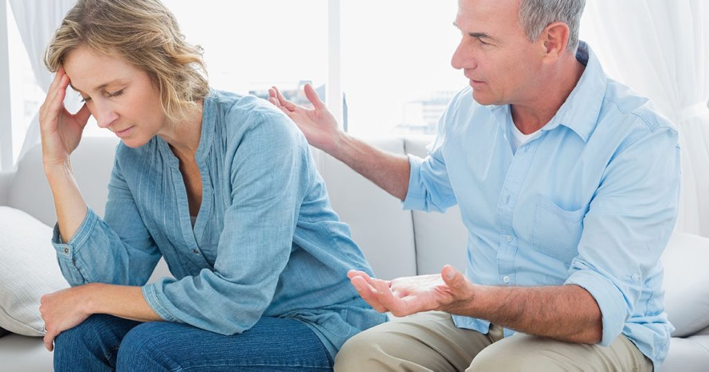 Po śmierci męża teściowa zmieniła zamki i wyrzuciła mnie i moje dzieci — ten czyn okazał się jej największym błędem.