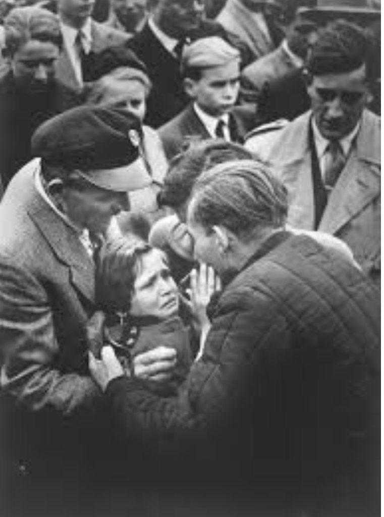 Archiwalne zdjęcia, które utrwaliły rzadkie momenty historyczne