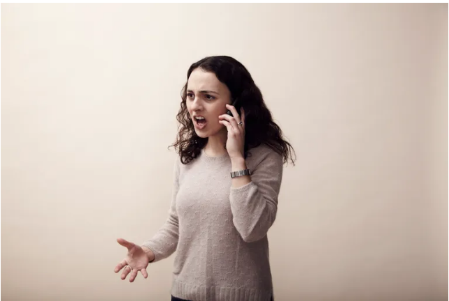 Moja rodzina wykluczyła mnie z wakacji, abym mogła opiekować się ich dziećmi — dałam im dobrą lekcję.