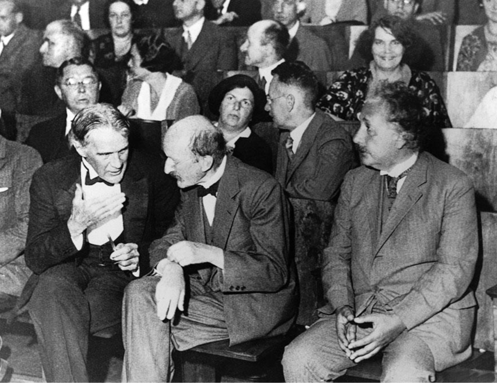 Archiwalne zdjęcia, które utrwaliły rzadkie momenty historyczne