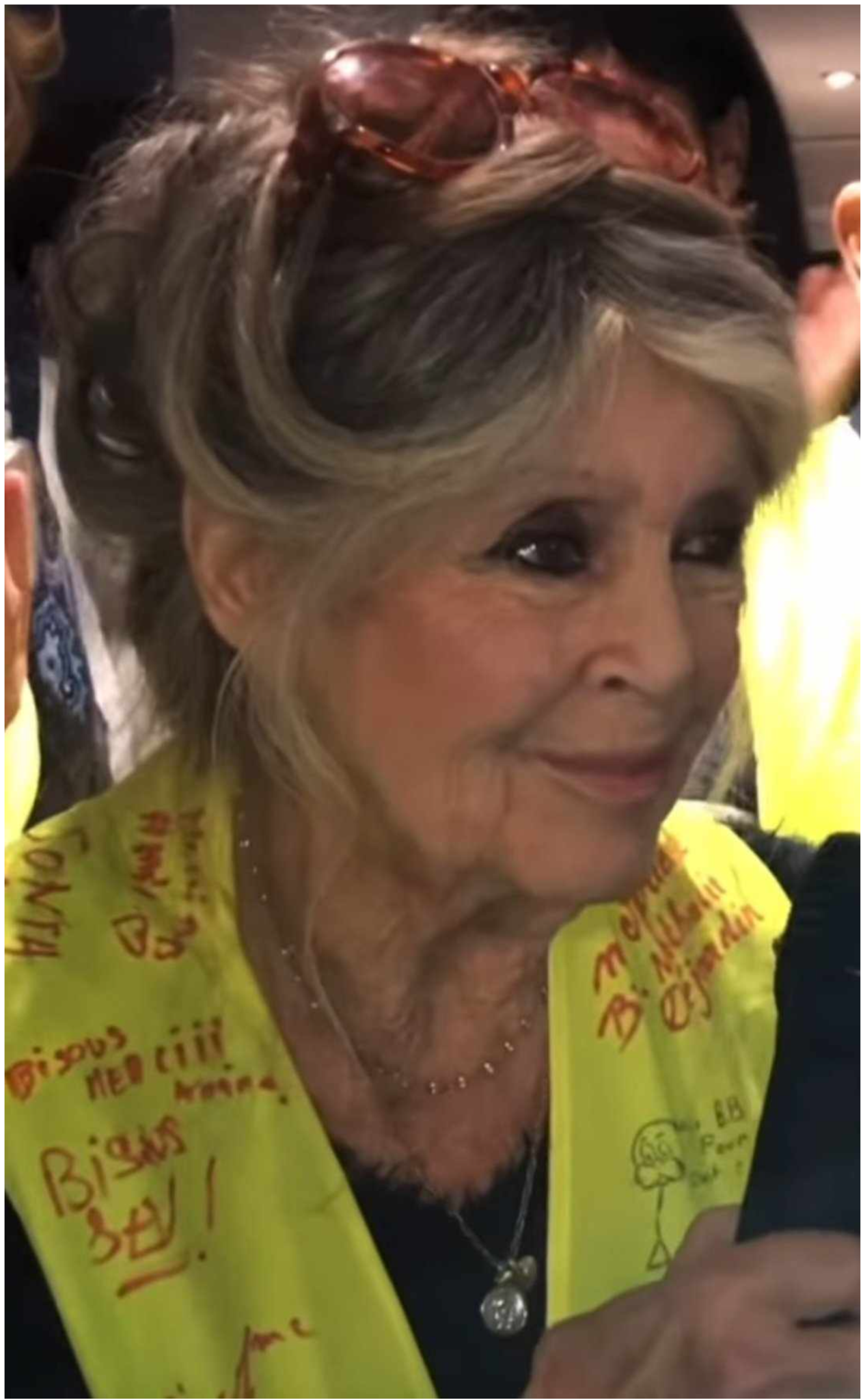 90-letnia Brigitte Bardot pojawiła się przed fanami. Przy zdrowych zmysłach i w pełni władz umysłowych.