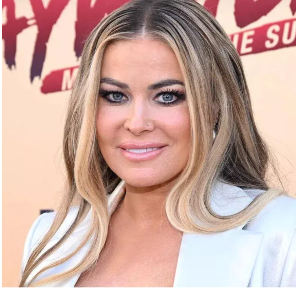 „Ratowniczka z Malibu się postarzała”. Zobaczcie, jak zmieniła się Carmen Electra!