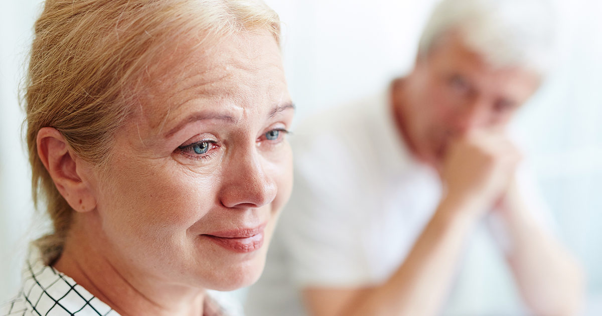 PRZEŻYŁAM 30 LAT KOCHAJĄC MĘŻCZYZNĘ, KTÓRY NIGDY NIE POWIEDZIAŁ „KOCHAM CIĘ” — JEGO ŚMIERTELNE WYZNANIE ZMIENIŁO WSZYSTKO