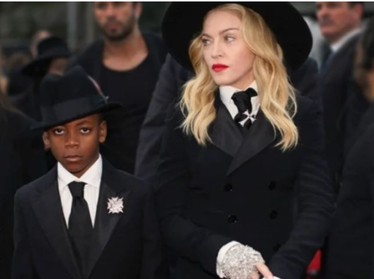 Utalentowany i przystojny. Zdjęcie adoptowanego syna Madonny, który pojawił się w jej życiu 18 lat temu.