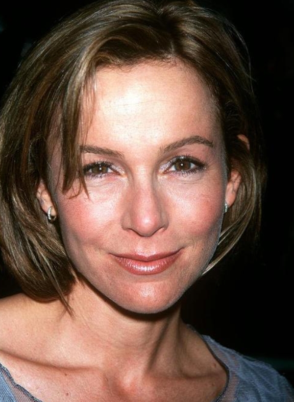 Fani nie mogą uwierzyć w nowy, odważny wizerunek 64-letniej Jennifer Grey: zmieniła się nie do poznania!