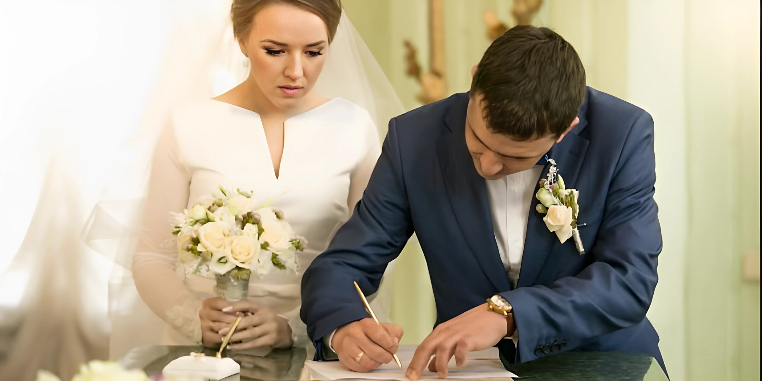 Kiedy teściowa upokorzyła mnie przed ołtarzem, na scenę wyszła moja córka z listem od narzeczonego.