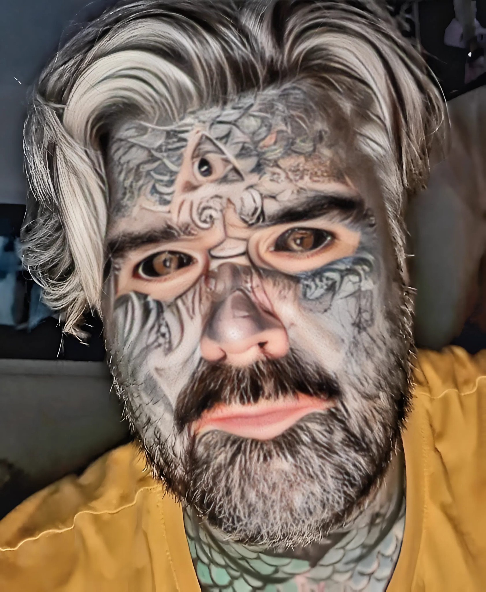 Wydał tysiące na tatuaże na całym ciele! Poczekajcie, aż zobaczycie, jak wyglądał wcześniej!