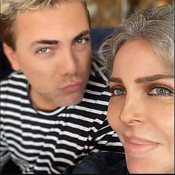 Trudno uwierzyć, że Veronica Castro ma już 70 lat! Siwa, ale bez zmarszczek!