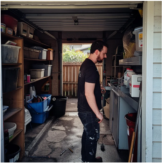 Mój mąż zostawił nas z dzieckiem w klasie ekonomicznej, a sam poszedł do klasy biznesowej — i po kilku dniach bardzo tego żałował.