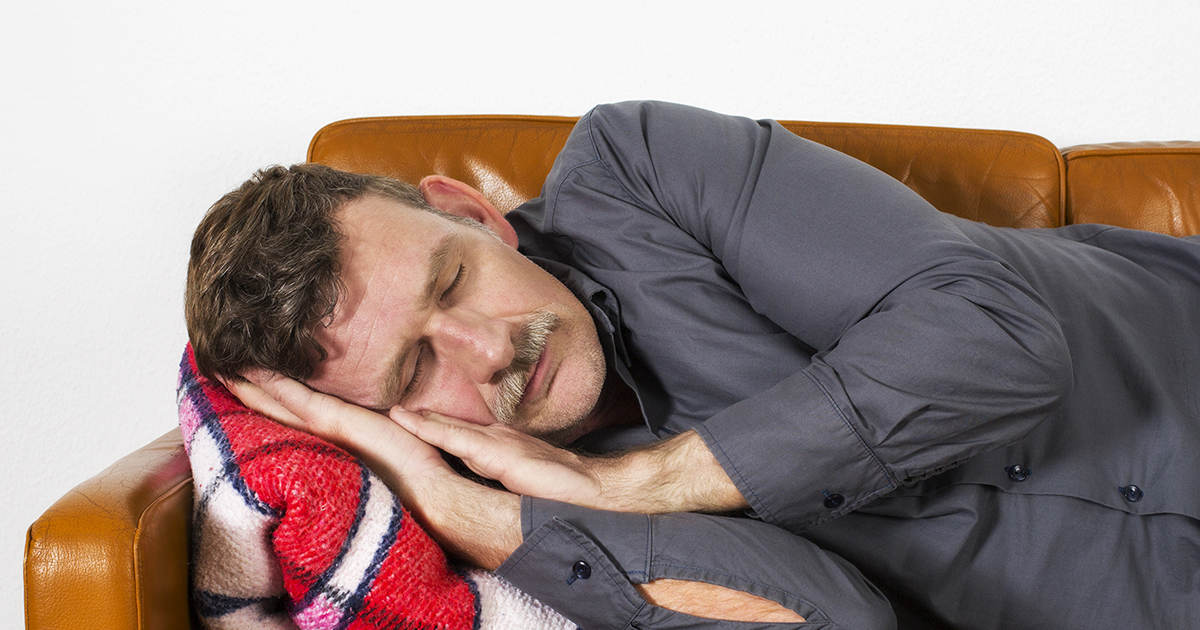 Podsłuchałam, jak mój mąż powiedział przyjacielowi, że jest ze mną dla moich pieniędzy – lekcja, której mu dałam, była okrutna.