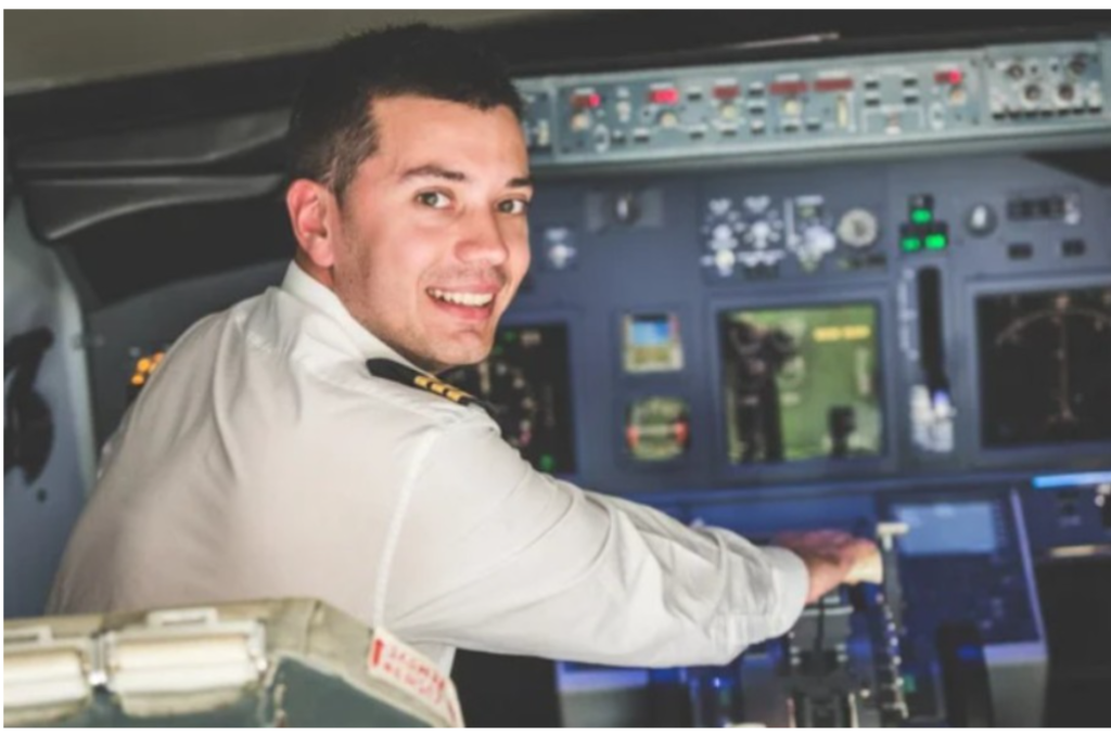 Jeden z pasażerów skarżył się na kobietę z dziećmi w pierwszej klasie — ale słowa pilota pod koniec lotu zmieniły wszystko.