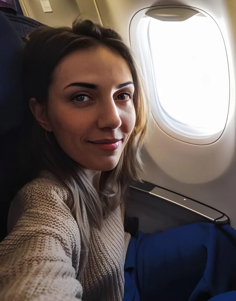 Nu m-am așteptat niciodată ca un zbor obișnuit să mă conducă la o întâlnire cu cineva care va juca un rol atât de important în viața mea.