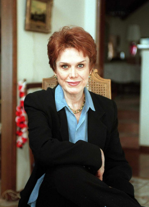 „Nie wydaje ci się, że twoja twarz wygląda brzydko?”. Dlaczego Jennifer Aniston postanowiła zerwać kontakt z matką?