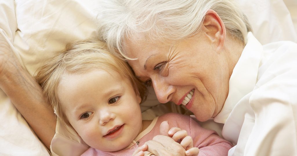MOJA CÓRKA ZOSTAWIŁA MI WNUKA I PO PROSTU ZNIKNĘŁA — A TRZY TYGODNIE PÓŹNIEJ OTRZYMAŁEM TELEFON, KTÓRY ZŁAMAŁ MI SERCE.