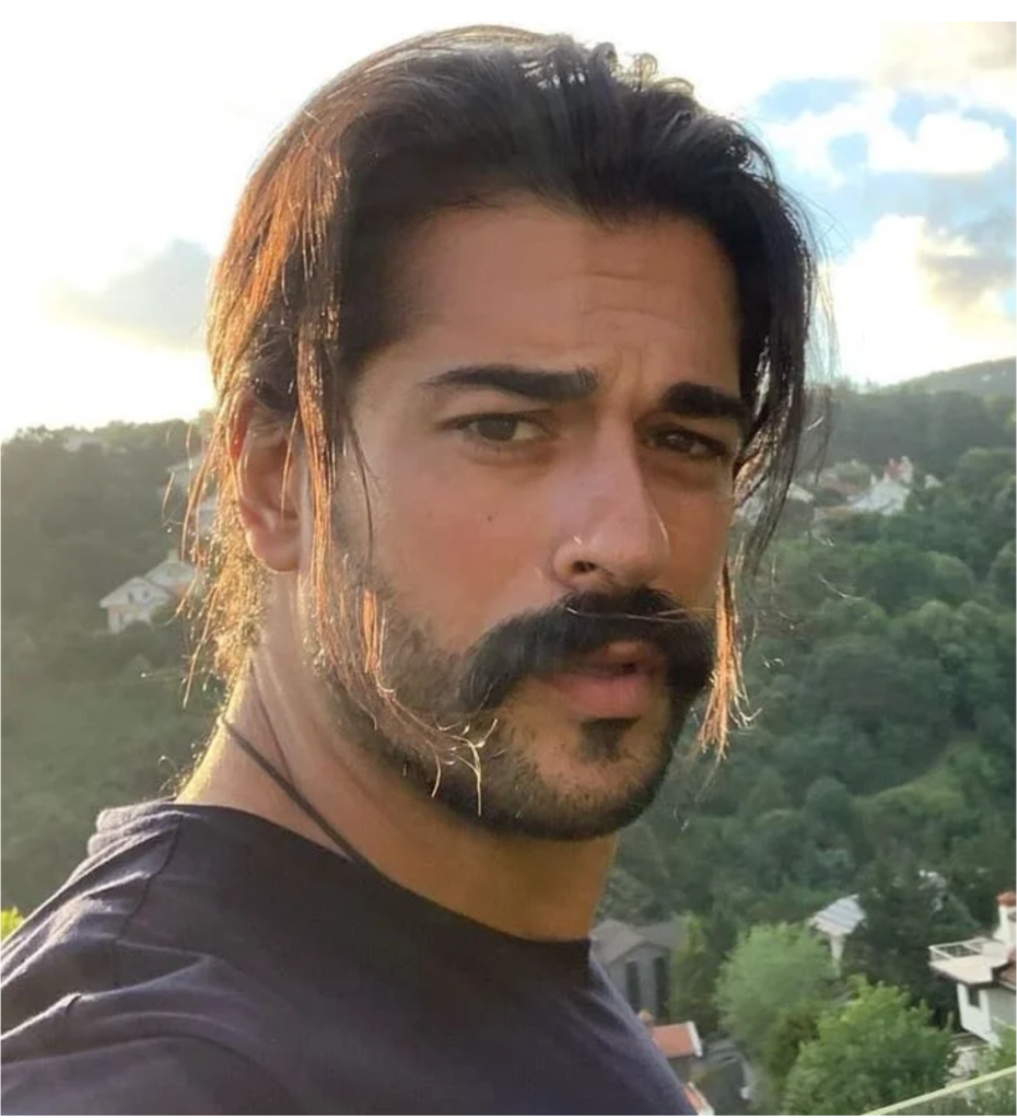 Rodzina przystojnego Ozcivita: kim są i czym się zajmują