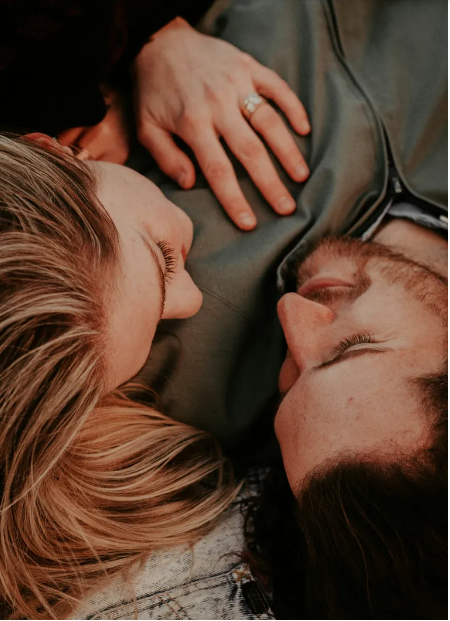 Moja sąsiadka błagała mnie, żebym przerwała jej dzisiejszą kolację — byłam w szoku, kiedy dowiedziałam się dlaczego.