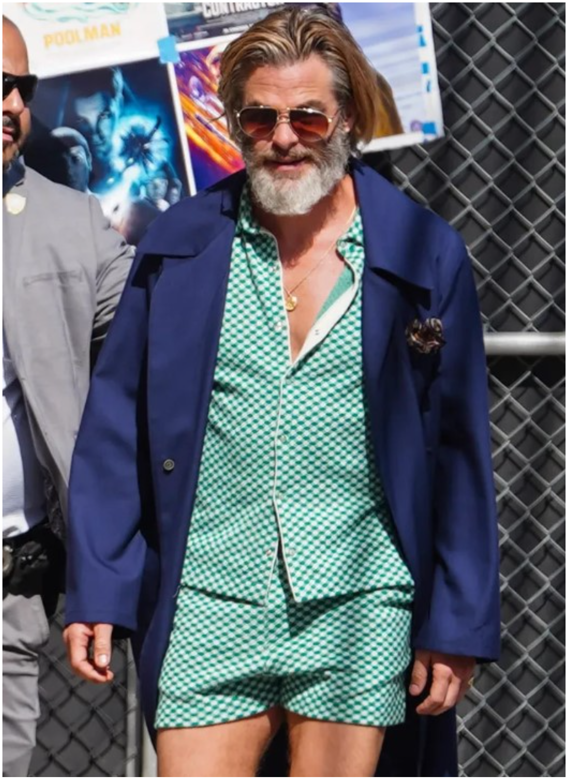 Nazywano go najprzystojniejszym mężczyzną, ale teraz trudno go rozpoznać. O kim mowa?