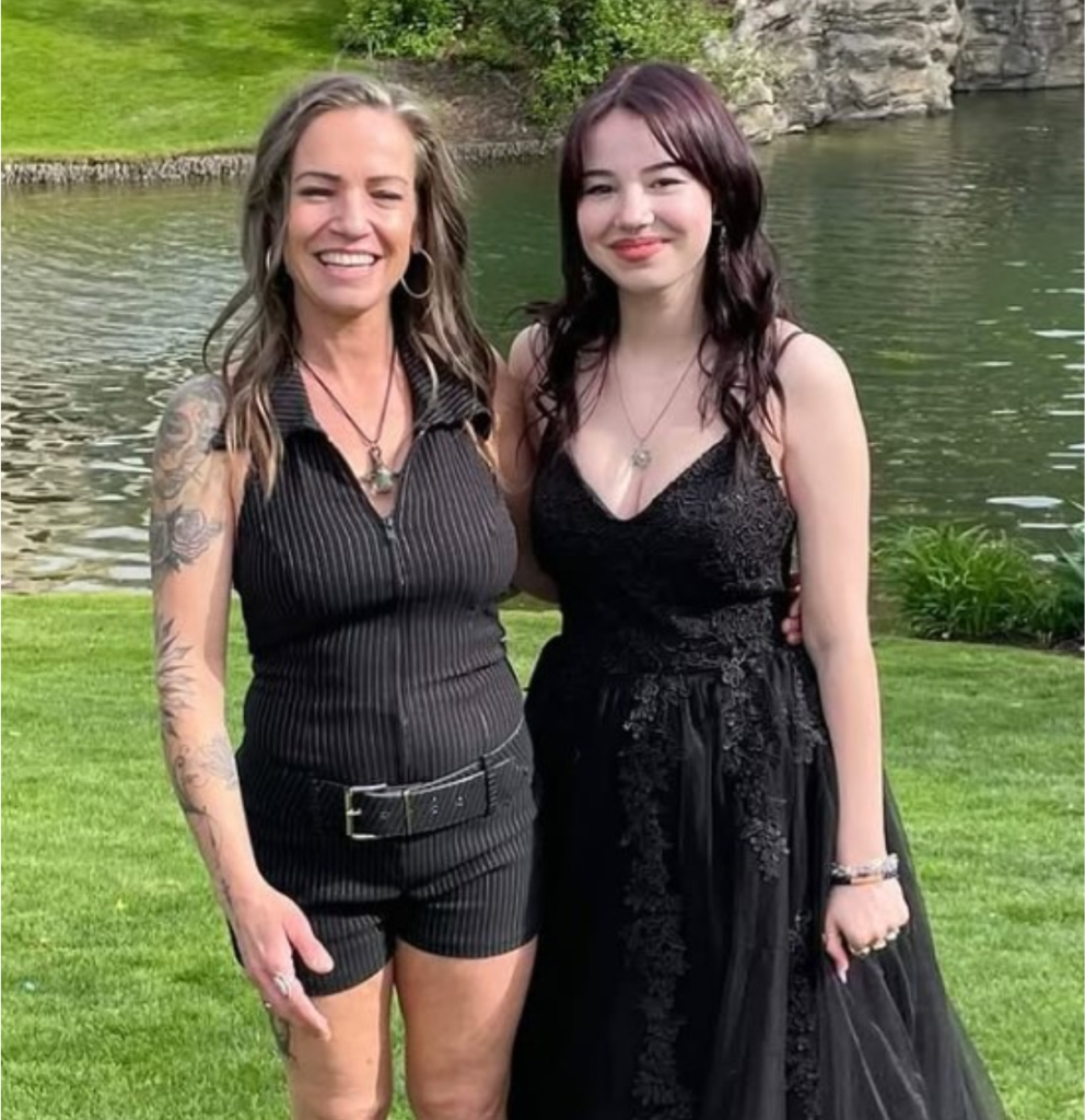 Południowy urok Kimberly zapadł w pamięć wielu jej fanom.