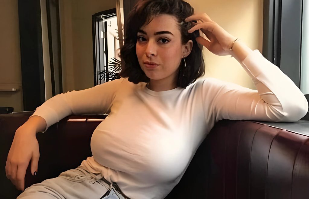 Moja córka rzuciła studia dla chłopaka w moim wieku, dopóki nie przyszedł do mnie z szokującymi sekretami.