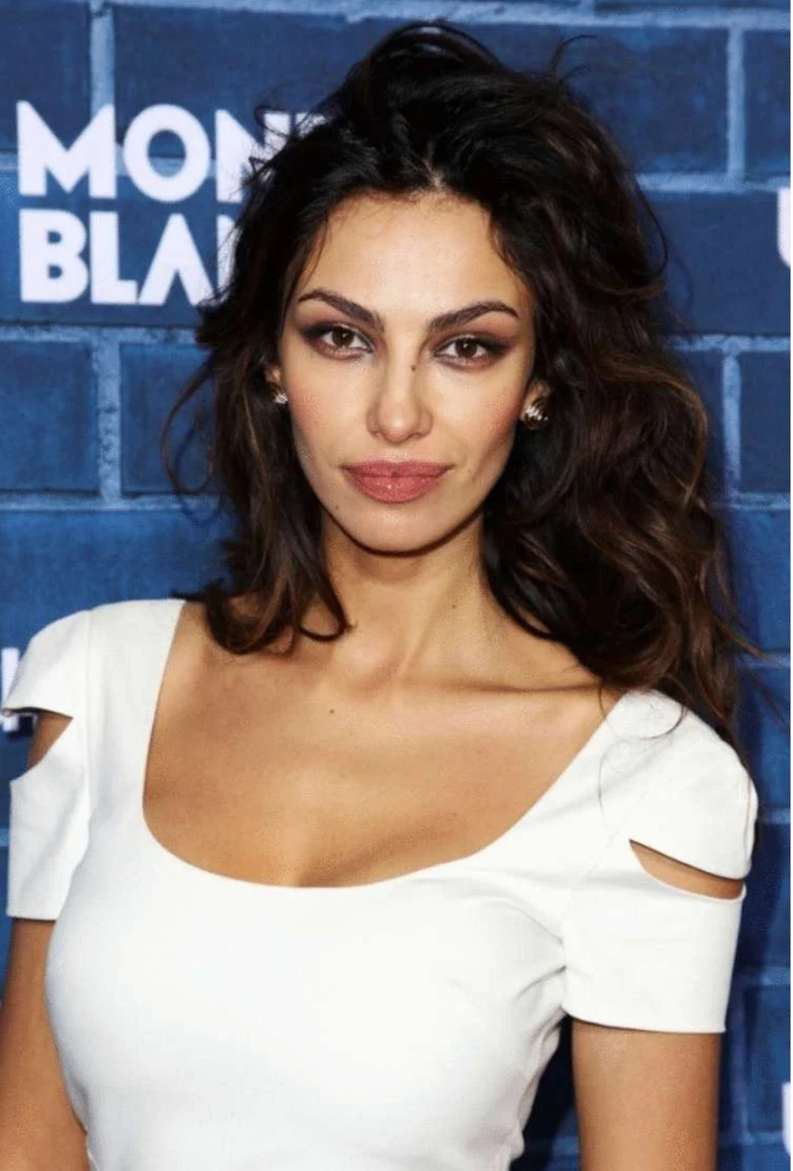 Urocza Rumunka, za którą szaleje cały Hollywood