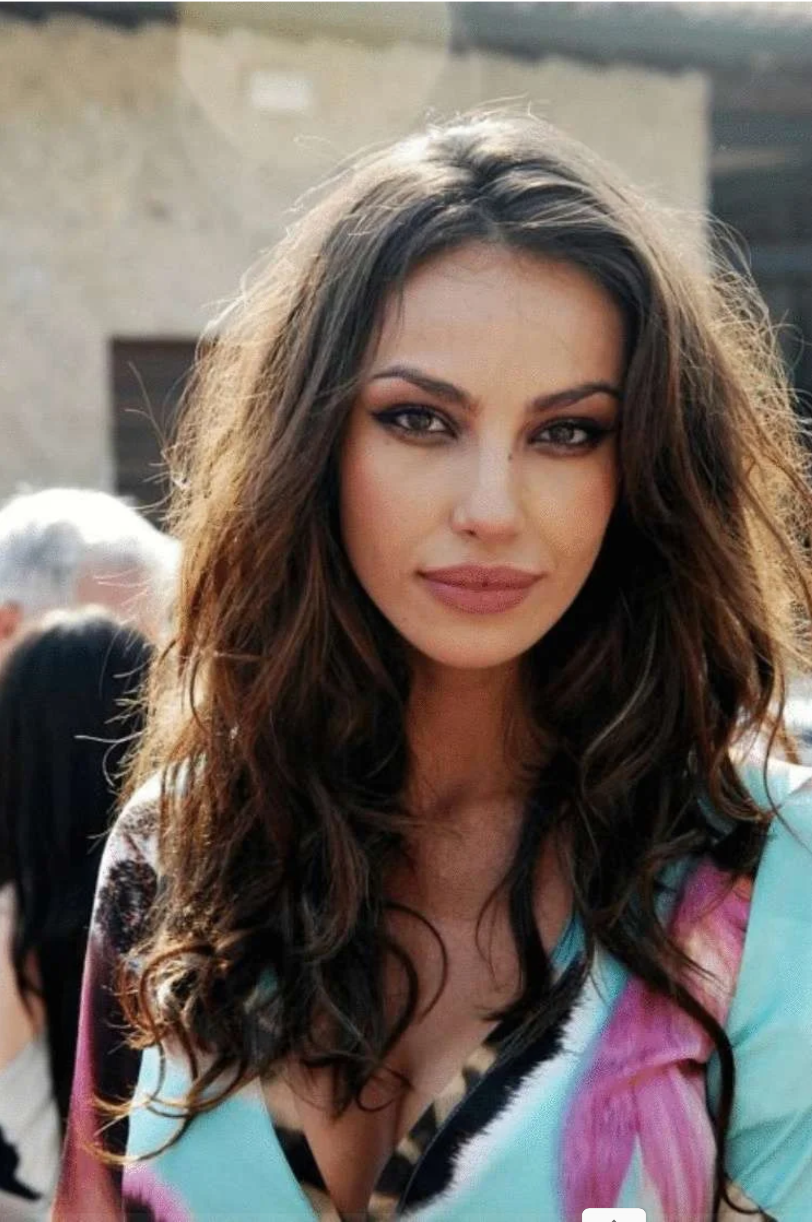 Urocza Rumunka, za którą szaleje cały Hollywood