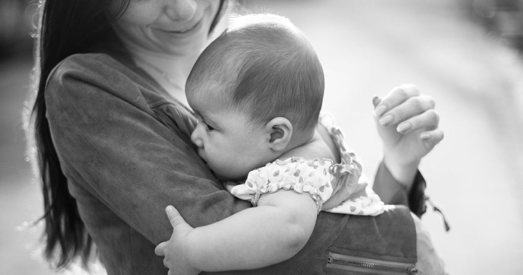 Moja dorosła córka zaszokowała mnie, przynosząc do domu nowo narodzone bliźniaki.