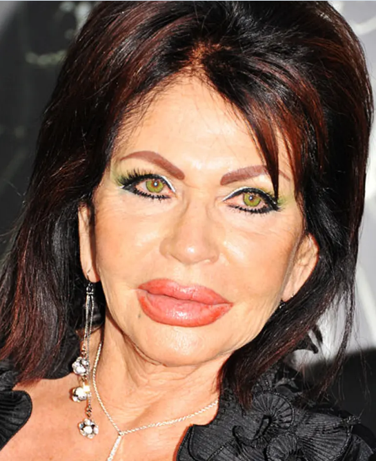 Matka producenta filmu została błędnie wzięta za matkę Stallone'a.