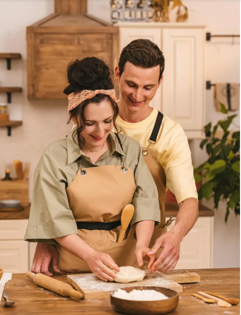 Adoptowaliśmy 4-letnią dziewczynkę – miesiąc później podeszła do mnie i powiedziała: „Mamo, nie ufaj tacie”.