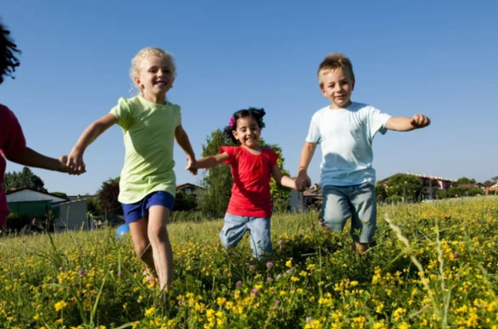 Mój mąż odszedł od naszej rodziny do innej kobiety. Po trzech latach znów ich zobaczyłam – i to przyniosło mi wewnętrzny spokój.