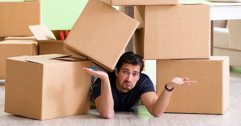 Mój nowy sąsiad wydawał się idealnym facetem – dopóki nie usłyszałem, jak knuje przeciwko mnie.